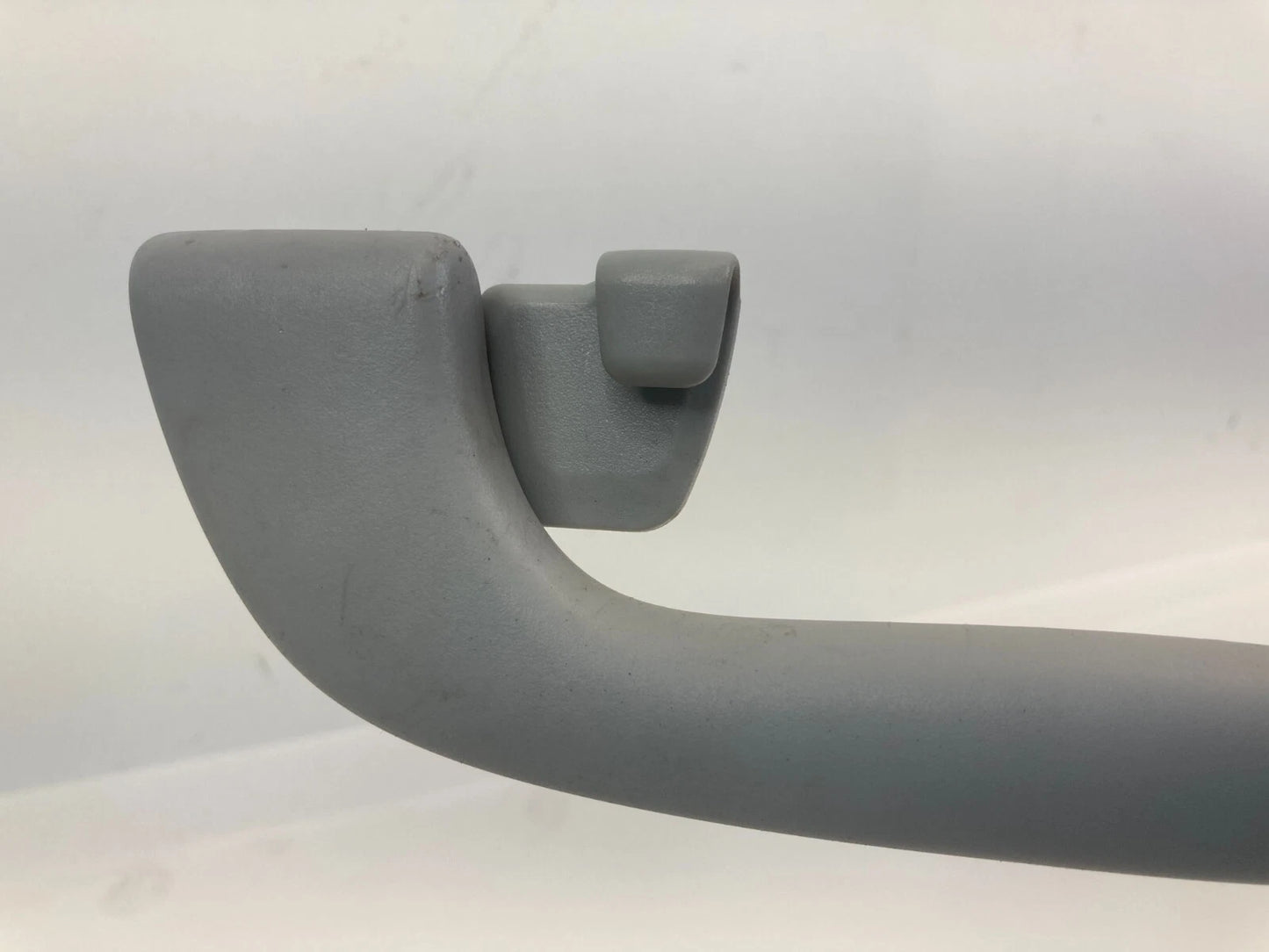 04-09 MAZDA 3 REAR LEFT DRIVER SIDE ROOF GRAB HANDLE ASSIST GRIP ASSEMBLY OEM