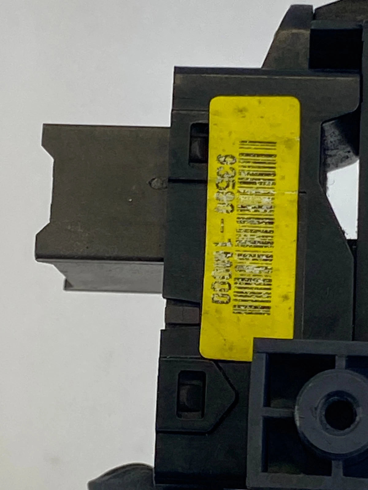 2010-2013 KIA FORTE REAR LEFT DRIVER SIDE POWER WINDOW SWITCH OEM 201005752