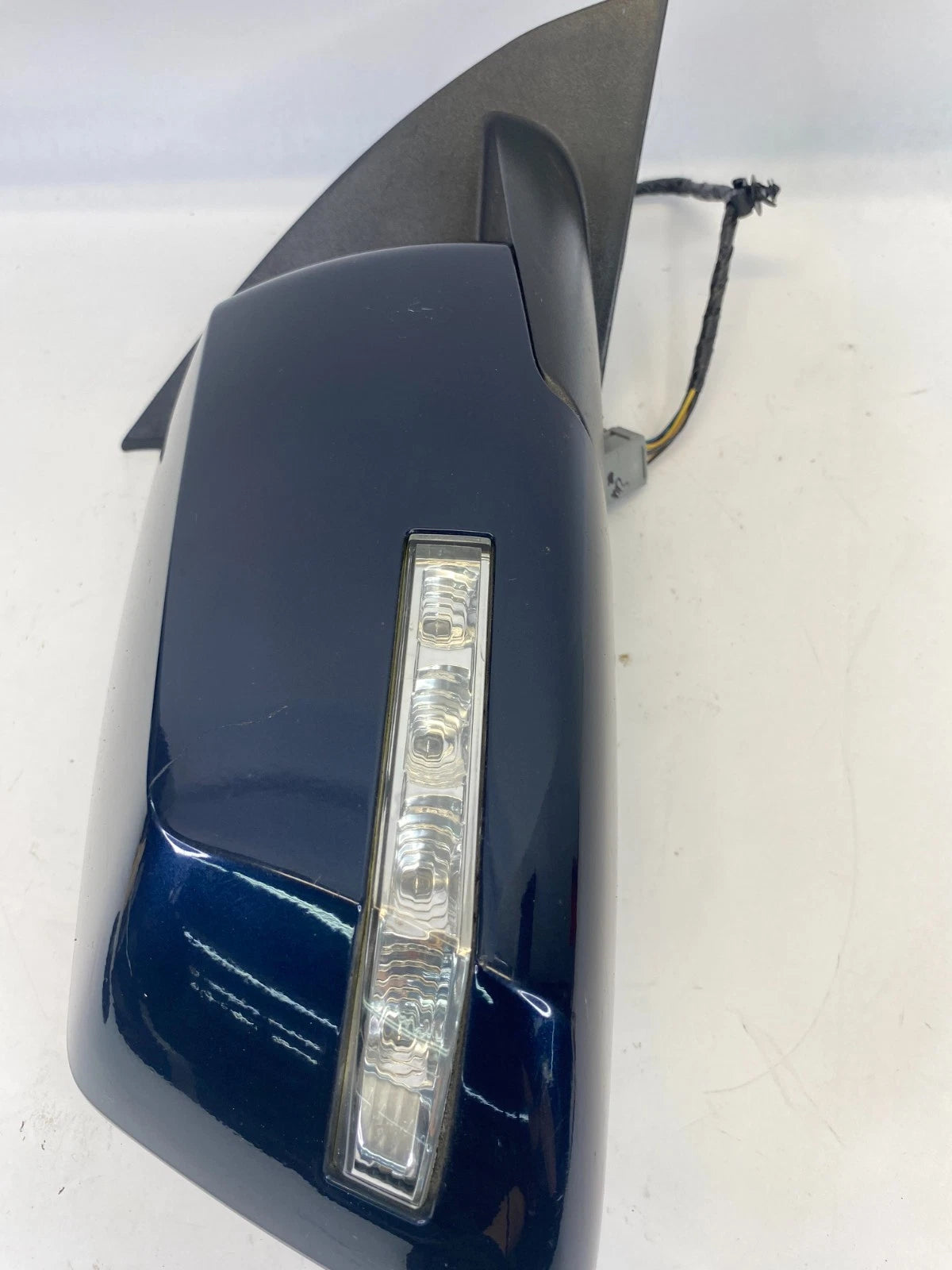 2009-2014 CHEVROLET TRAVERSE FRONT RIGHT SIDE VIEW DOOR MIRROR 22781601 OEM