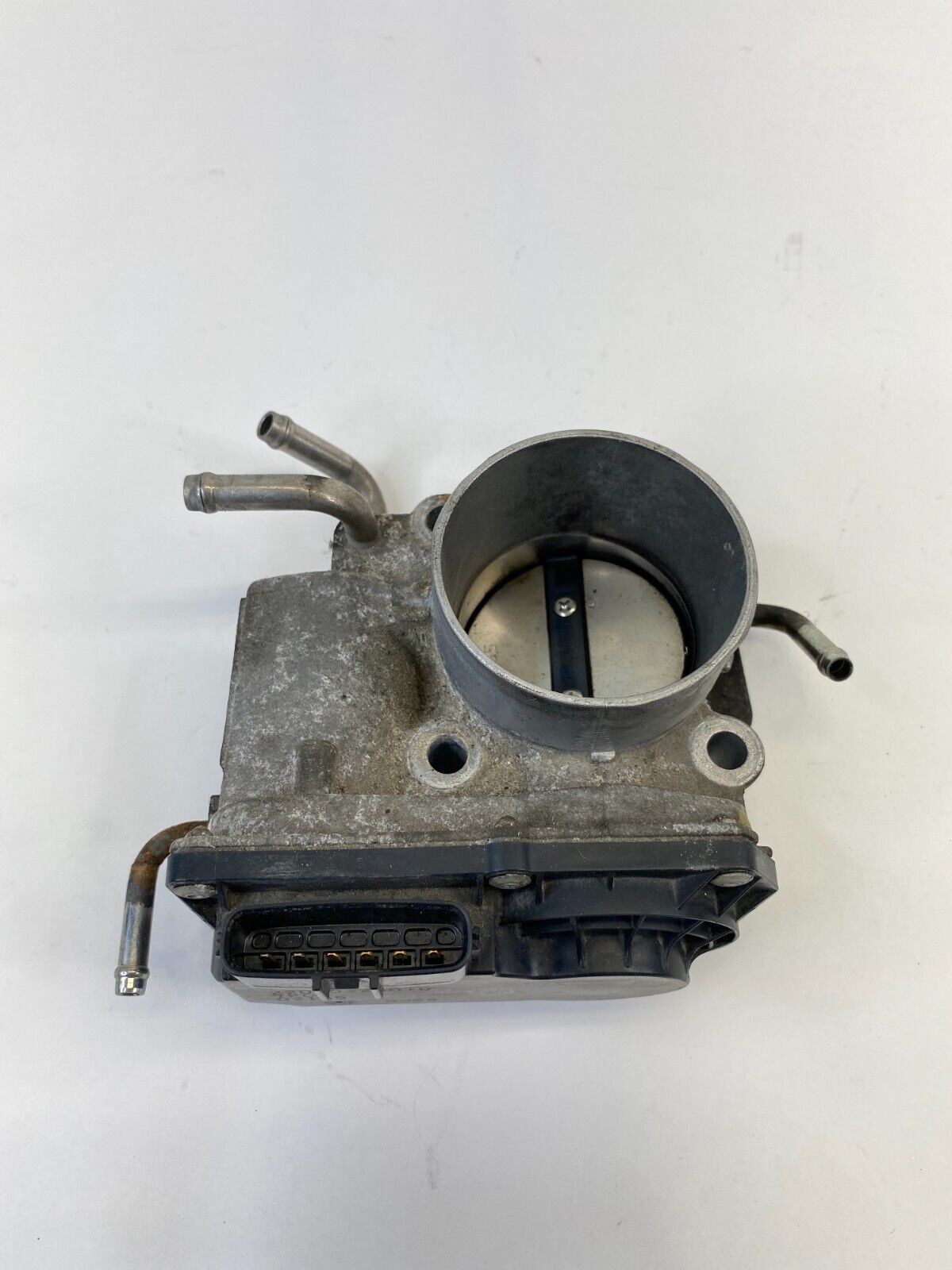 2008-2015 Scion xB 2.4L Throttle Body Valve Assembly 22030-28070