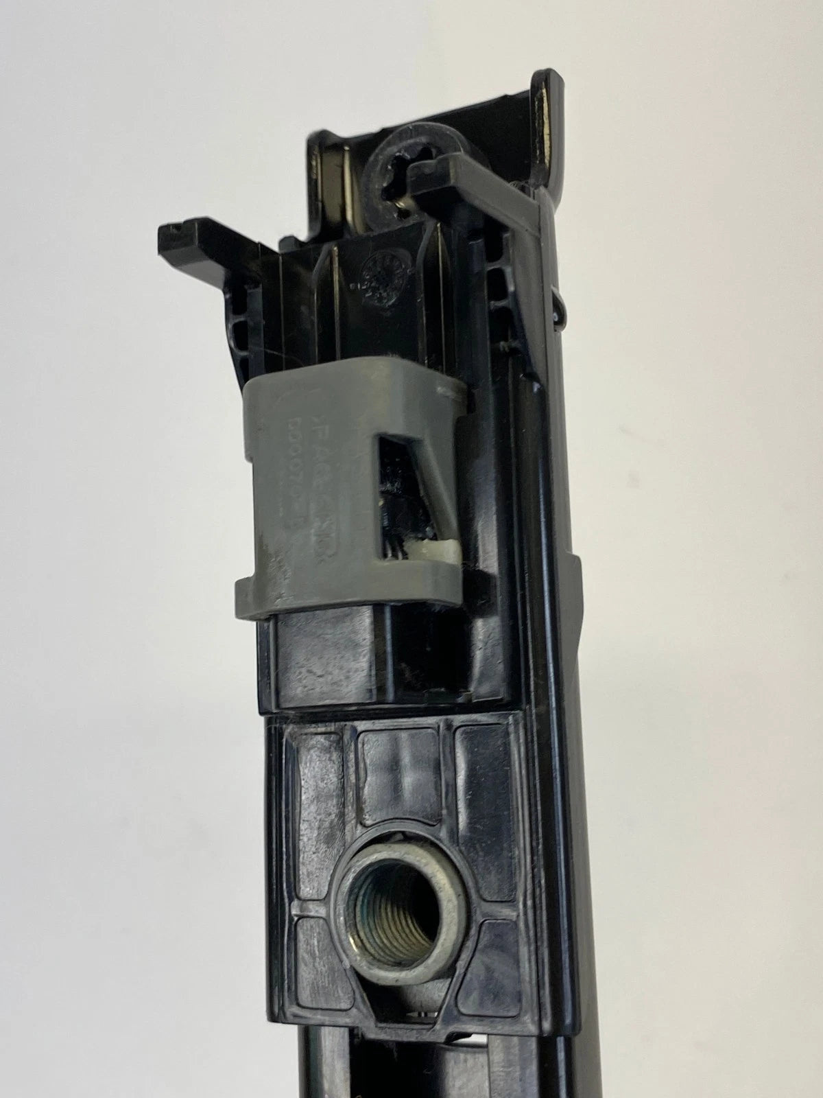 2010-2017 CHEVROLET EQUINOX SEAT BELT HEIGHT ADJUSTER RIGHT OEM FACTORY 13577246