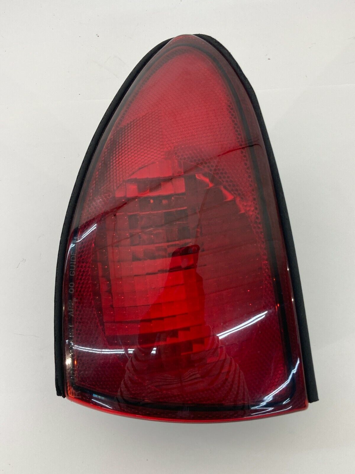 2000 2001 2002 Chevy Cavalier Rear Right Side Tail Light Outer Taillight Lamp