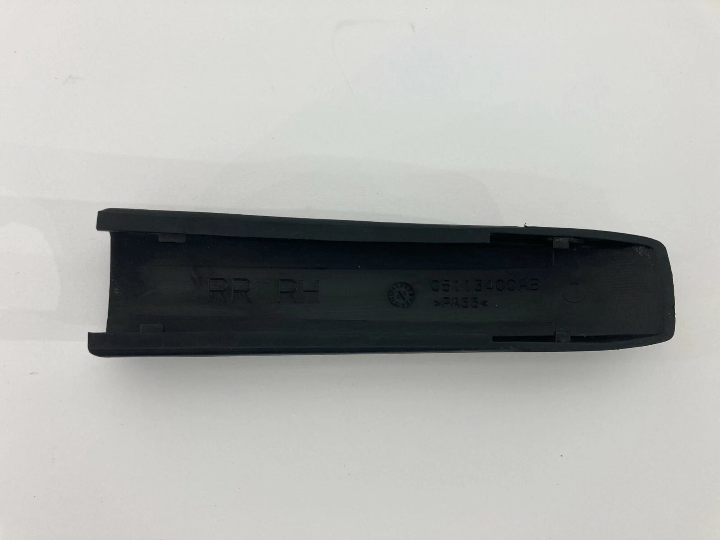 09-14 VOLKSWAGEN ROUTAN REAR RIGHT ROOF RACK UPPER COVER SIDE RAIL 5113400AB OEM
