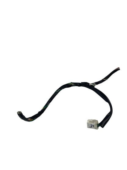 1998-2002 TOYOTA COROLLA REAR LEFT SIDE TAIL LIGHT CONNECTOR HARNESS CABLE WIRE