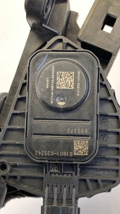 2013-2018 HYUNDAI SANTA FE SPORT GAS PEDAL ACCELERATOR SENSOR 32700-4Z000 OEM