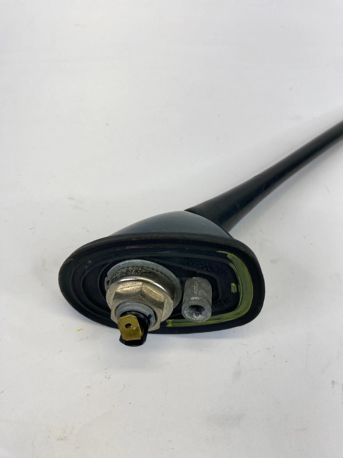 2003-2011 HONDA ELEMENT ROOF RADIO ANTENNA BASE MAST OEM