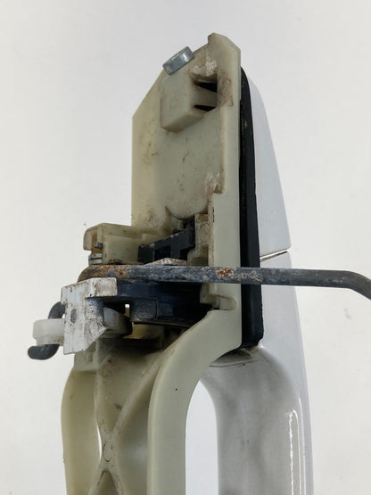 05-10 Pontiac G6 Rear Right Side Exterior Door Handle Assembly 8554 White OEM