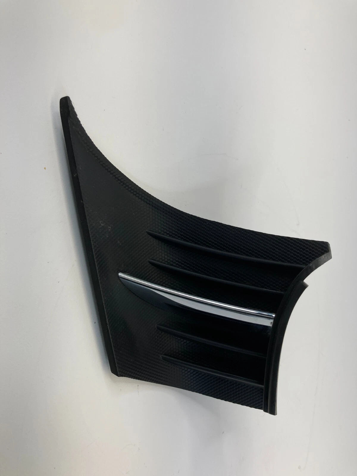 2013-2015 CHEVROLET MALIBU DASH CENTER INSTRUMENT PANEL MOLDING BEZEL TRIM COVER