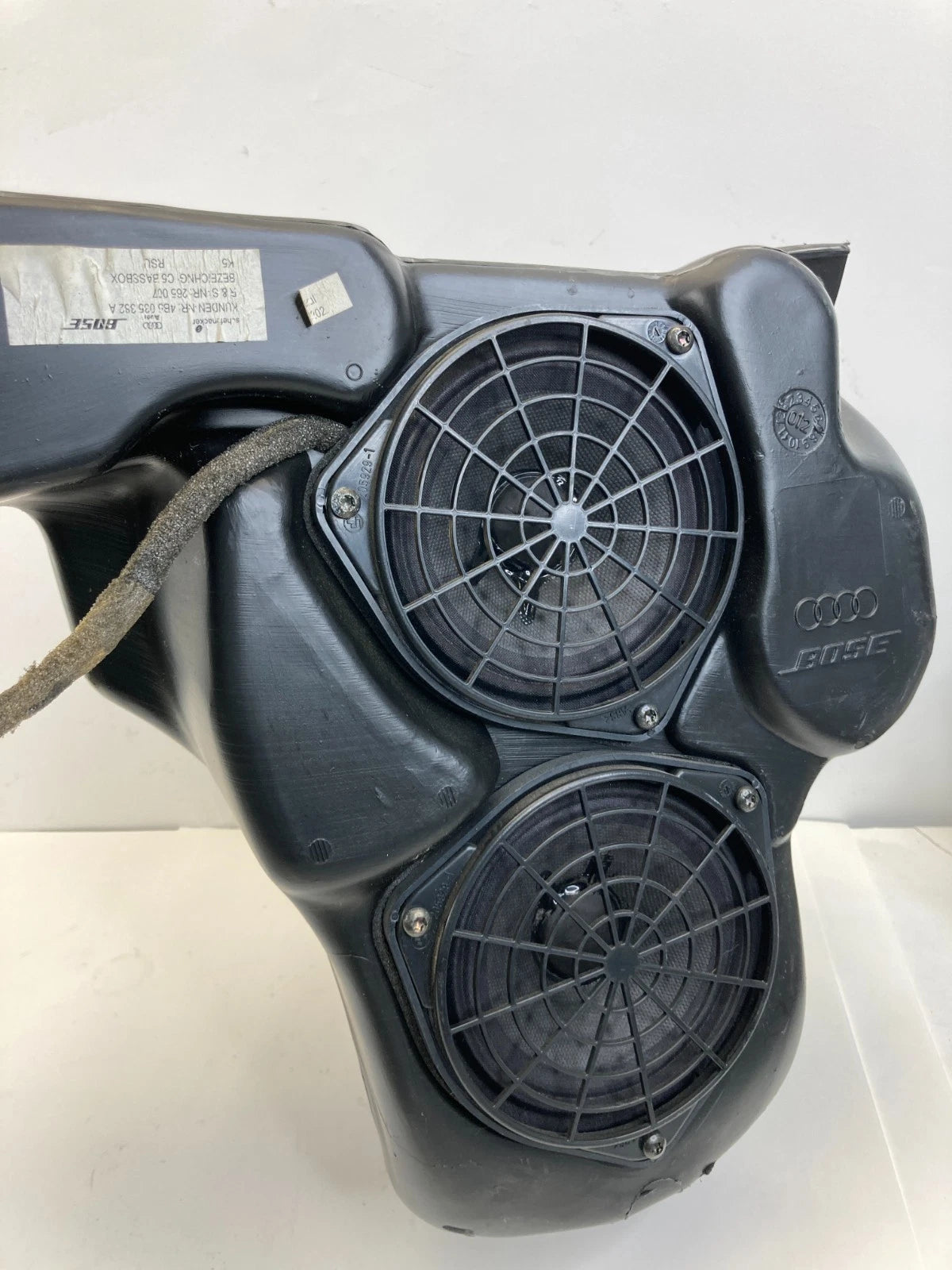 2000-2004 AUDI A6 QUATTRO REAR TRUNK SUBWOOFER SPEAKER ASSEMBLY 4B5035382A OEM