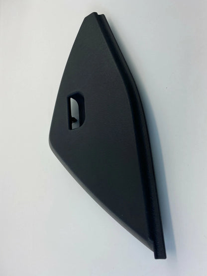 2004-2006 KIA AMANTI FRONT RIGHT PASSENGER DASH END SIDE COVER TRIM 84775-3F000