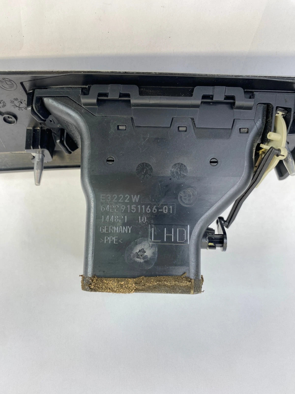 07 08 BMW 335XI CENTER DASH AIR VENT PANEL W/ LOCK DTC HAZARD SWITCH 64229151166