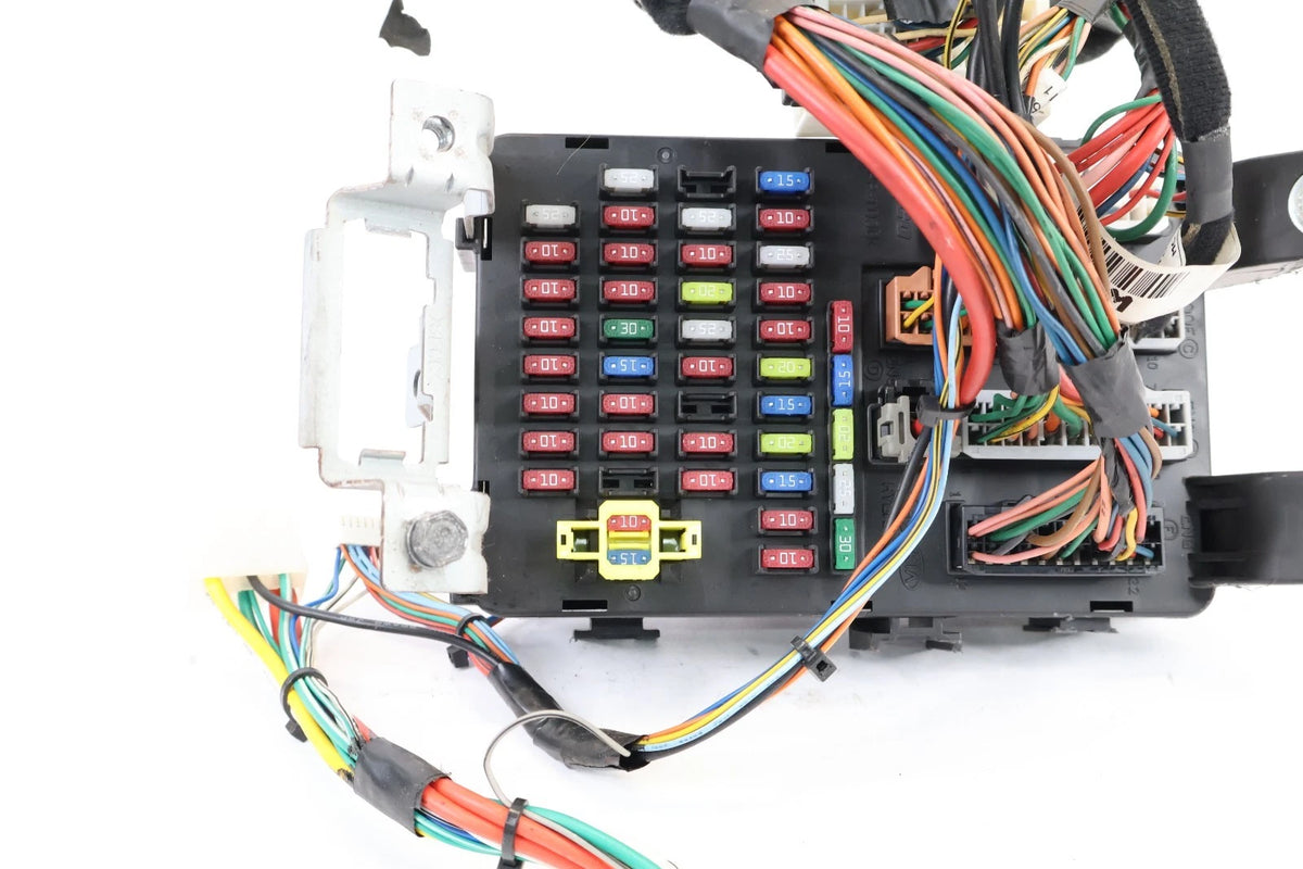 06-11 HYUNDAI ACCENT DASH CABIN FUSE BOX RELAY JUNCTION BLOCK 91950-1G040 OEM