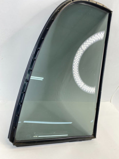 99-05 Suzuki Grand Vitara Rear Left Door Fixed Quarter Window Glass 84675-65D