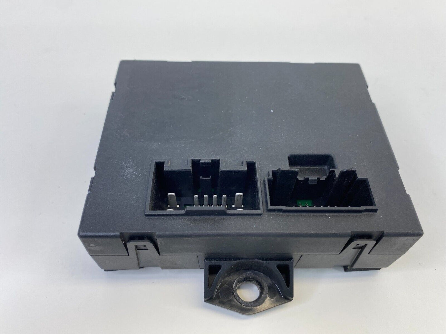 2013 2014 13 14 Hyundai Santa Fe Liftgate Tailgate Control Module OEM