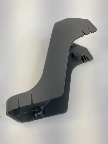 2002 2003 TOYOTA CAMRY FRONT RIGHT SEAT OUTER TRACK END CAP COVER 72137-AA020