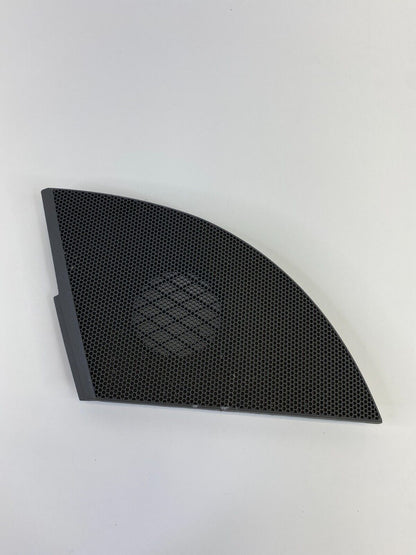04-10 Toyota Sienna Upper Dash Left Side Speaker Trim Grill Cover 55472-AE010