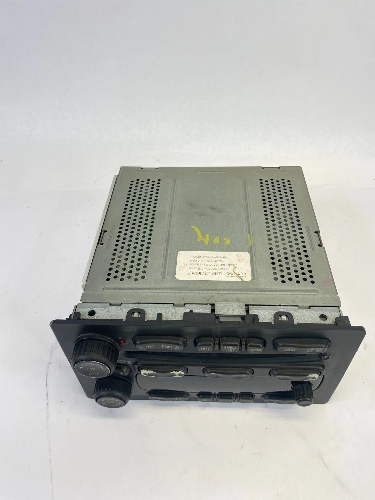2003-2006 CHEVROLET TAHOE YUKON AM/FM RADIO RECEIVER CD DISC PLAYER 25753974 OEM