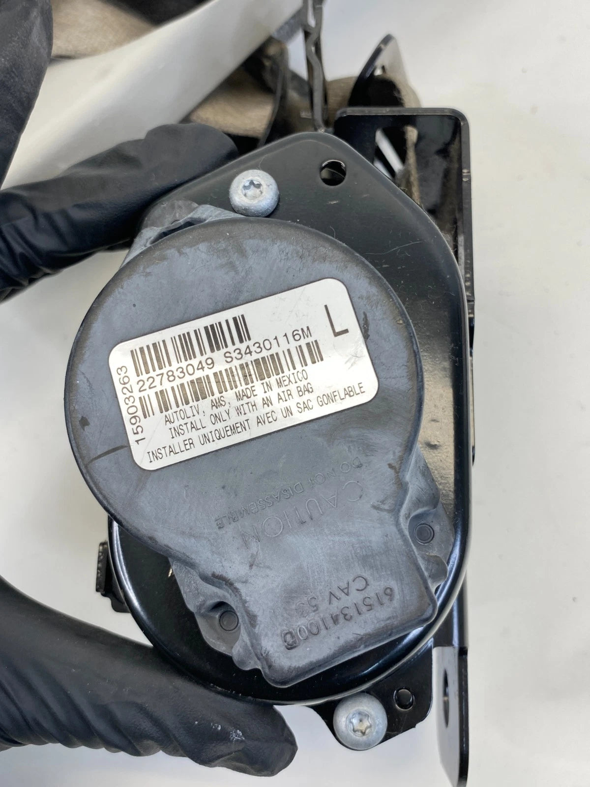 2011-2017 BUICK ENCLAVE CHEVY TRAVERSE FRONT LEFT SEAT BELT RETRACTOR 15903263