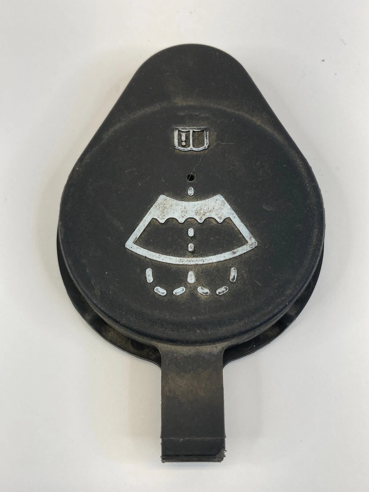 2002-2006 AVALANCHE 1500 2500 WINDSHIELD WASHER RESERVOIR CAP OEM