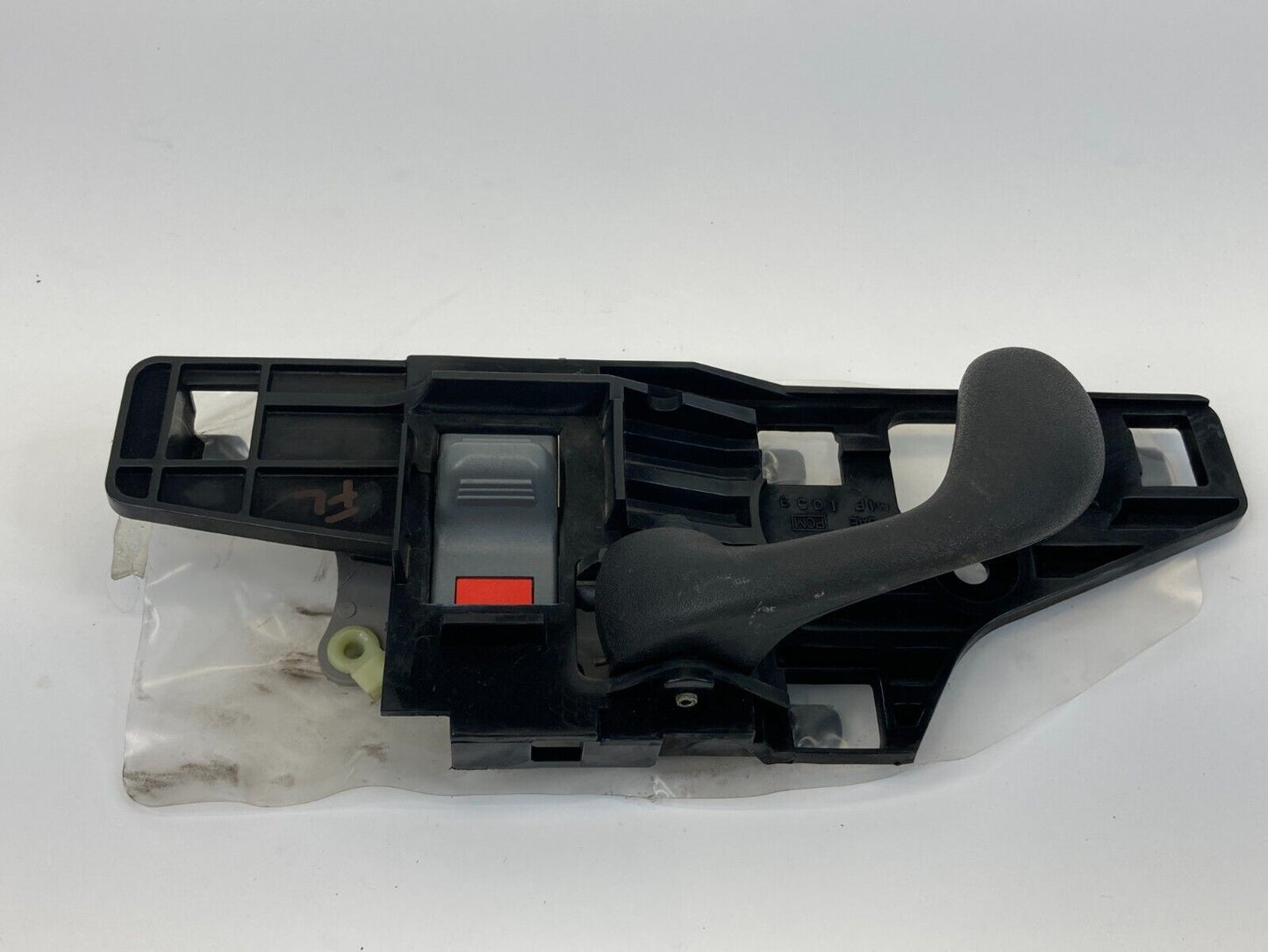 1998-2004 Chevrolet S10 Front Left Driver Inner Door Handle 15031337 OEM