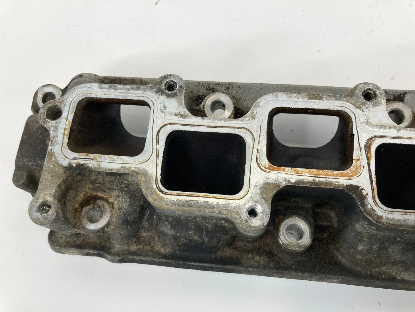 2009 2010 CHRYSLER TOWN & COUNTRY ENGINE LOWER INTAKE MANIFOLD 04892234AA OEM