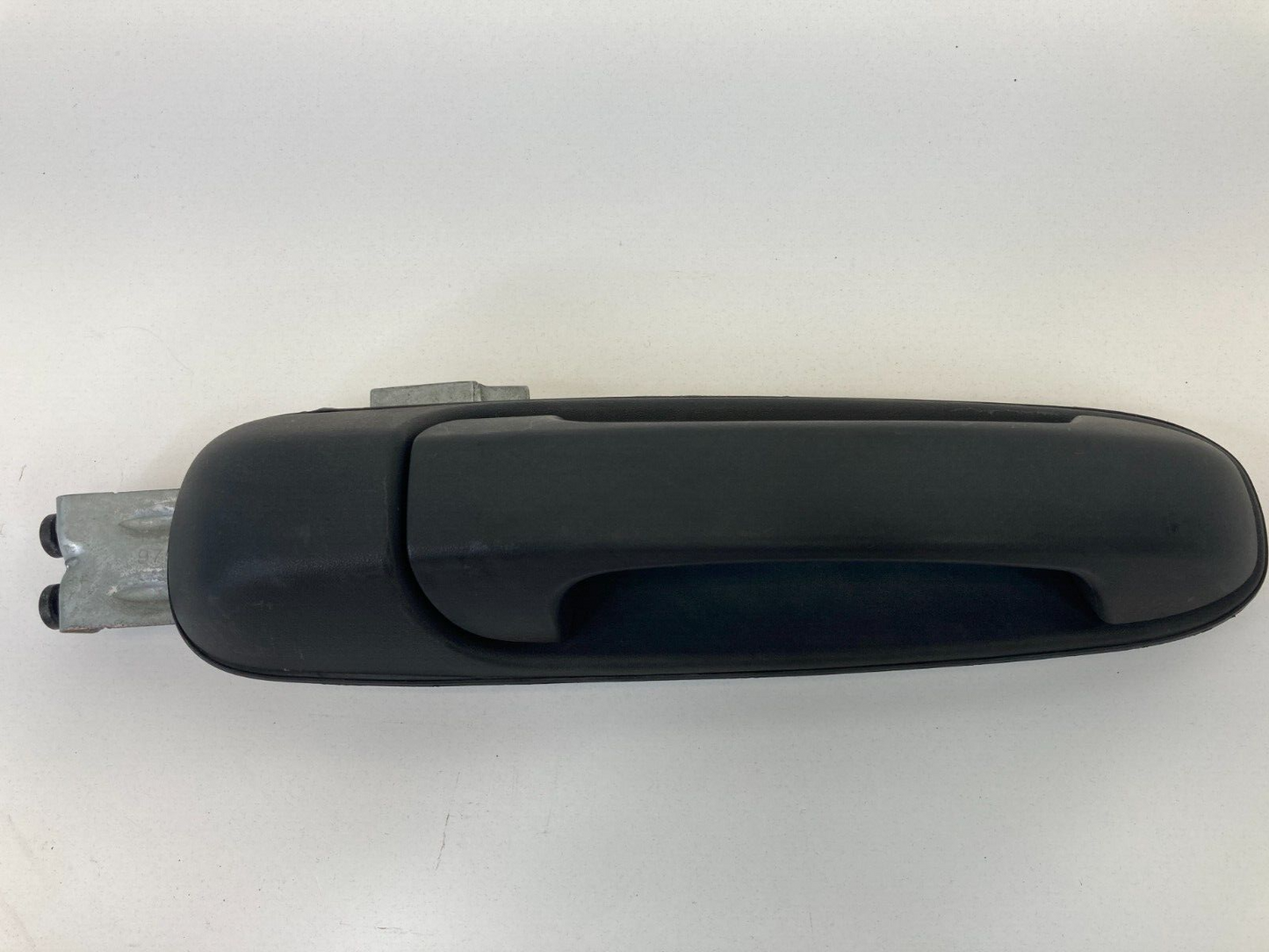 2004-2007 Jeep Liberty Front Right Passenger Side Exterior Door Handle 55360614