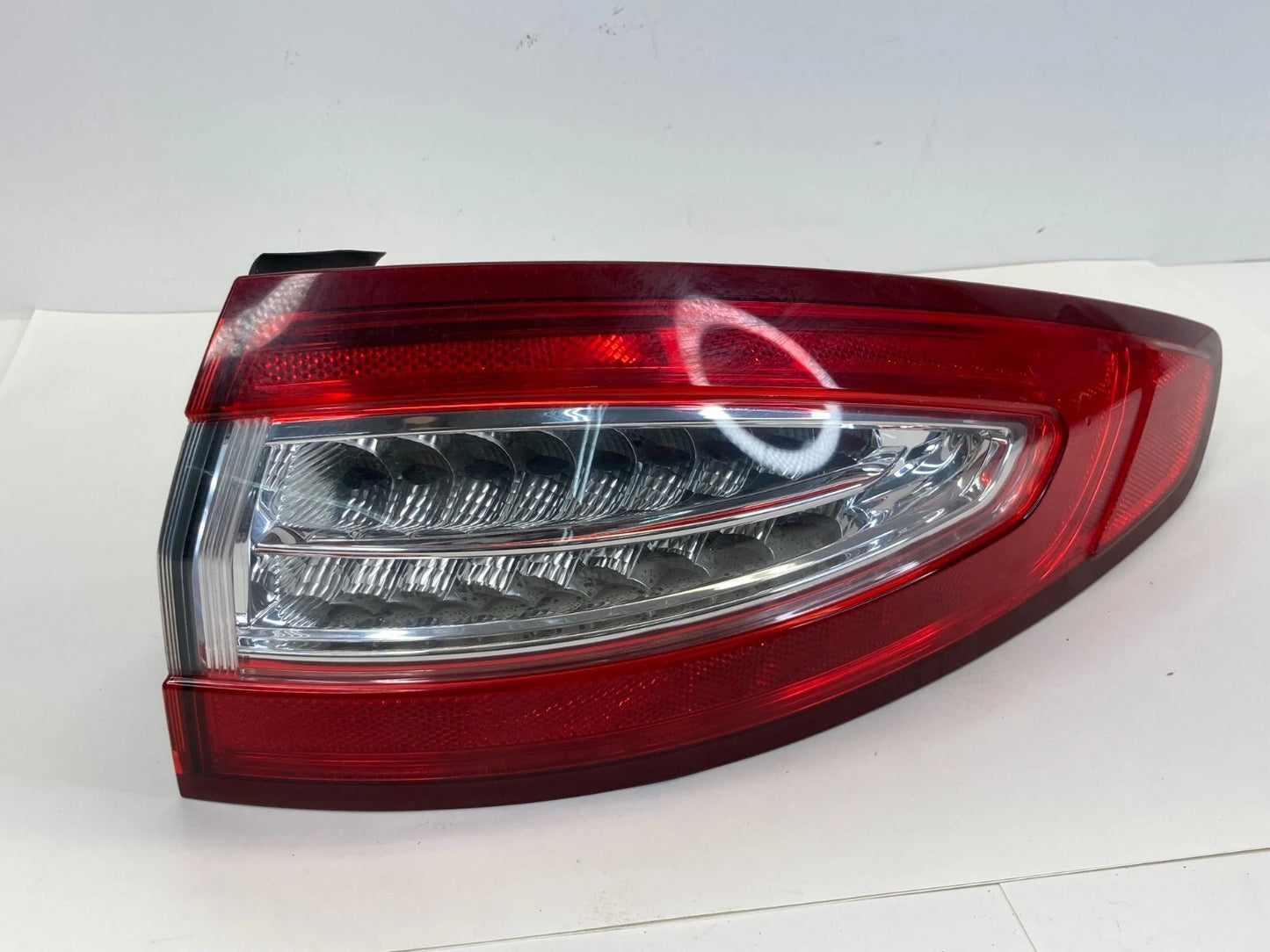 2013-2016 FORD FUSION RIGHT PASSENGER OUTER TAIL LIGHT LAMP LED OEM