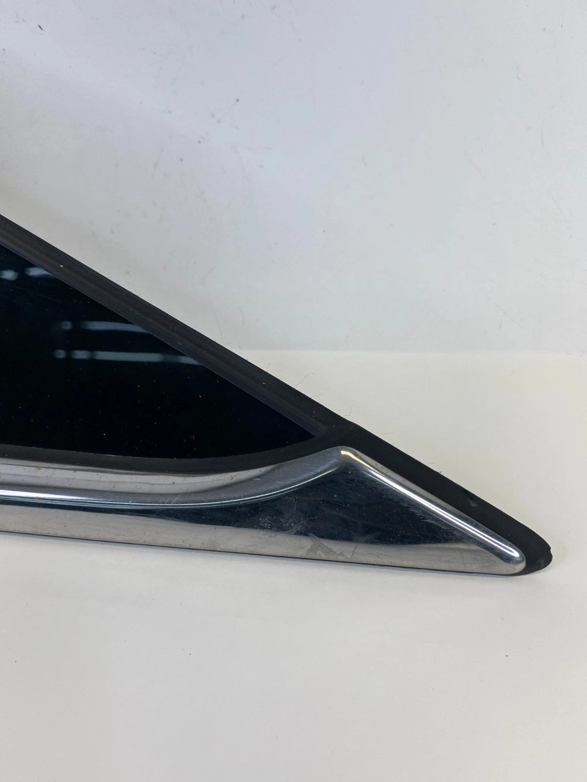 2011-2015 HYUNDAI SONATA REAR LEFT SIDE DOOR WINDOW QUARTER GLASS 87810-3S000