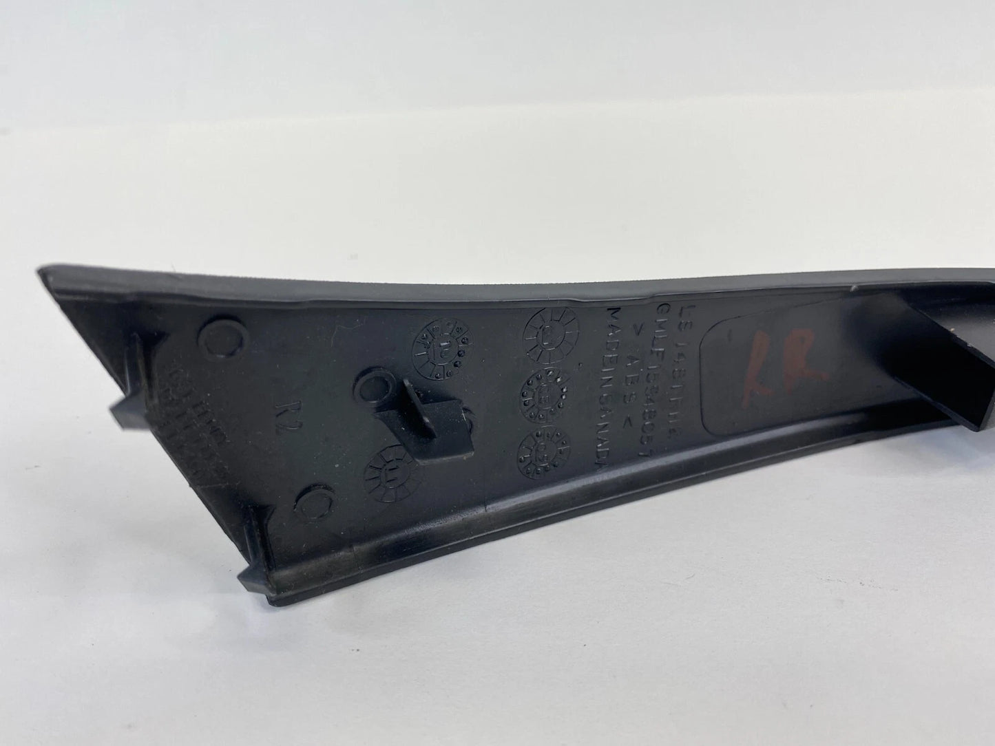 09-12 CHEVY TRAVERSE REAR RIGHT INNER DOOR PULL HANDLE TRIM COVER BEZEL 15948057