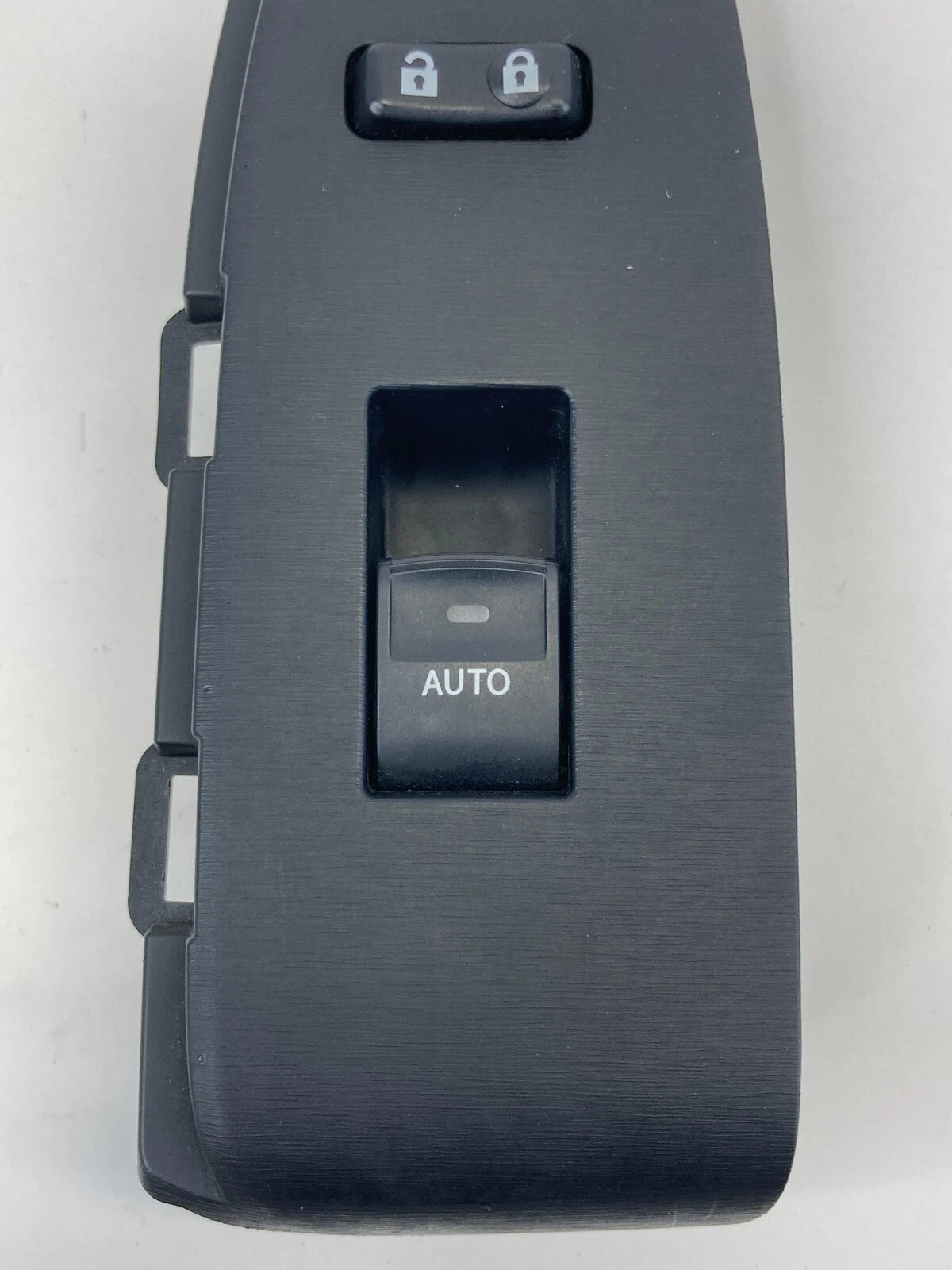 10-15 TOYOTA PRIUS FRONT RIGHT DOOR POWER WINDOW SWITCH W BEZEL 74231-47120 OEM