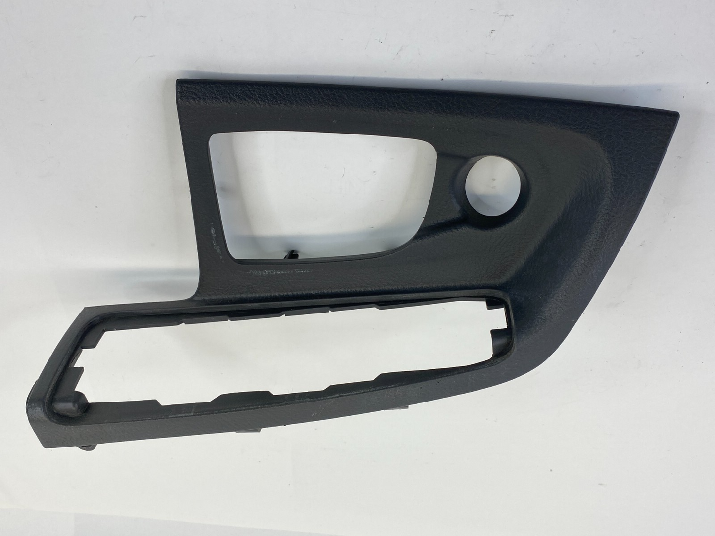 04-09 Kia Spectra Front Left Driver Door Window Switch Cover Bezel 82334-2F000