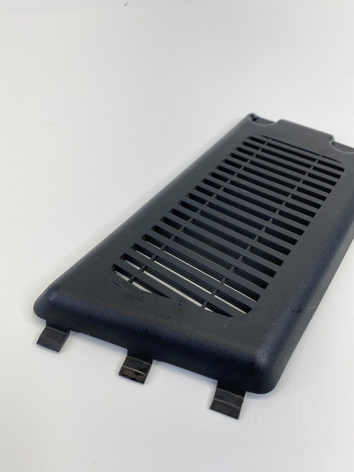 2000-2006 Hyundai Elantra HATCHBACK Inner Trunk Lid Right Taillight Access Cover