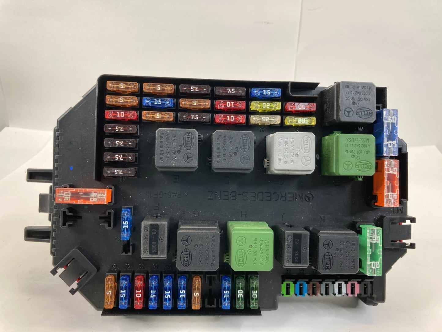 2009 2010 Mercedes-Benz CL550 Front Under Hood Fuse Box Module A221-900-61-01