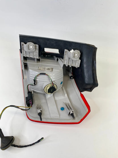 2010-2017 GMC TERRAIN REAR LEFT DRIVER SIDE OUTER TAIL LIGHT LAMP OEM