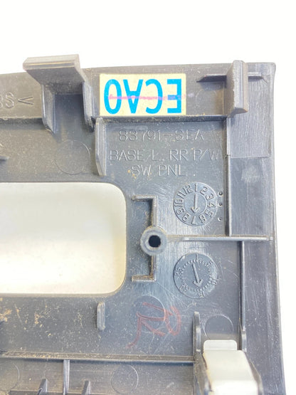 2004-2008 ACURA TSX REAR LEFT SIDE DOOR WINDOW SWITCH COVER BEZEL TRIM 83791-SEA
