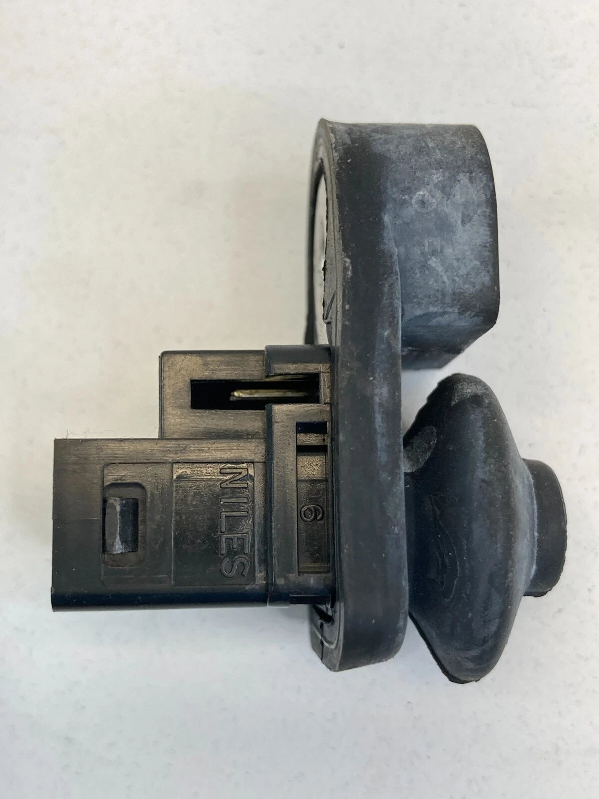 2000-2004 SUBARU OUTBACK FRONT RIGHT BACK DOOR AJAR JAMB LIGHT SWITCH SENSOR OEM