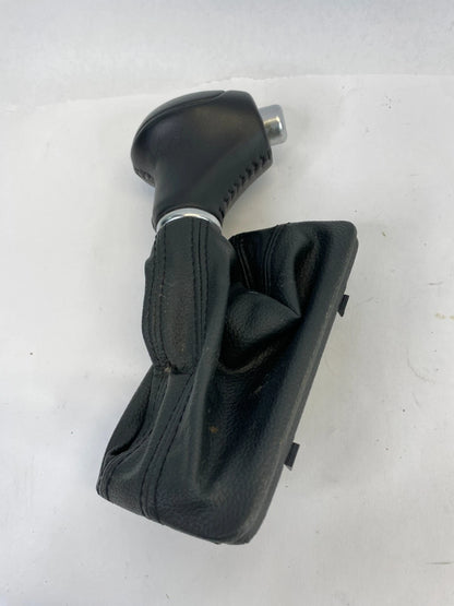 2014 2015 KIA SORENTO 3.3L AT SHIFT KNOB HANDLE AND GAITER BLACK LEATHER OEM