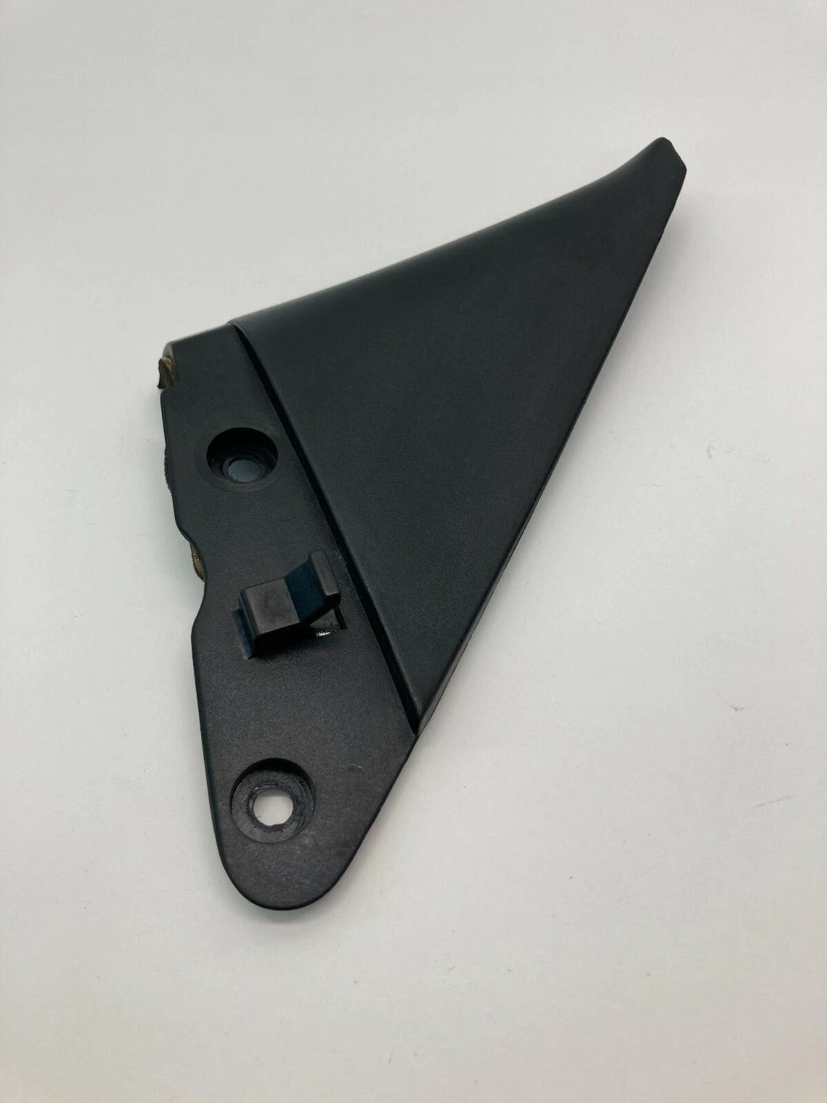 91-94 NISSAN SENTRA FRONT LEFT MIRROR DOOR CORNER INNER COVER TRIM 80293-50Y100
