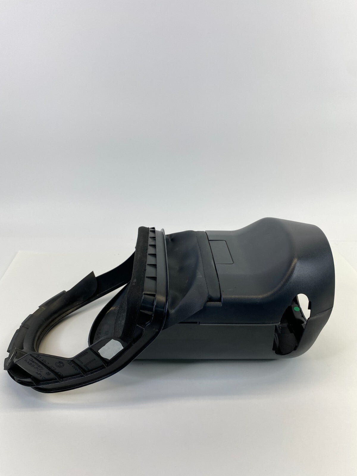 2006 BMW 330xi Steering Column Upper & Lower Cover W/ Surround Bezel 51457075470