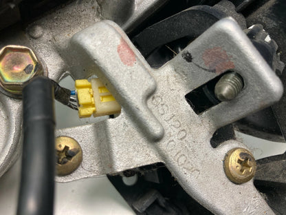 2004 05 06 07 08 10 2011 MITSUBISHI ENDEAVOR STEERING WHEEL W/ CRUISE CONTROL