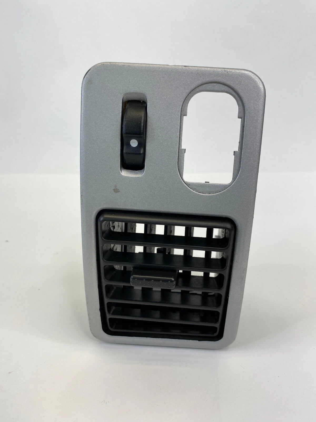 2007-2009 CHEVROLET EQUINOX FRONT LEFT SIDE A/C DASH AIR VENT GRILLE OUTLET OEM
