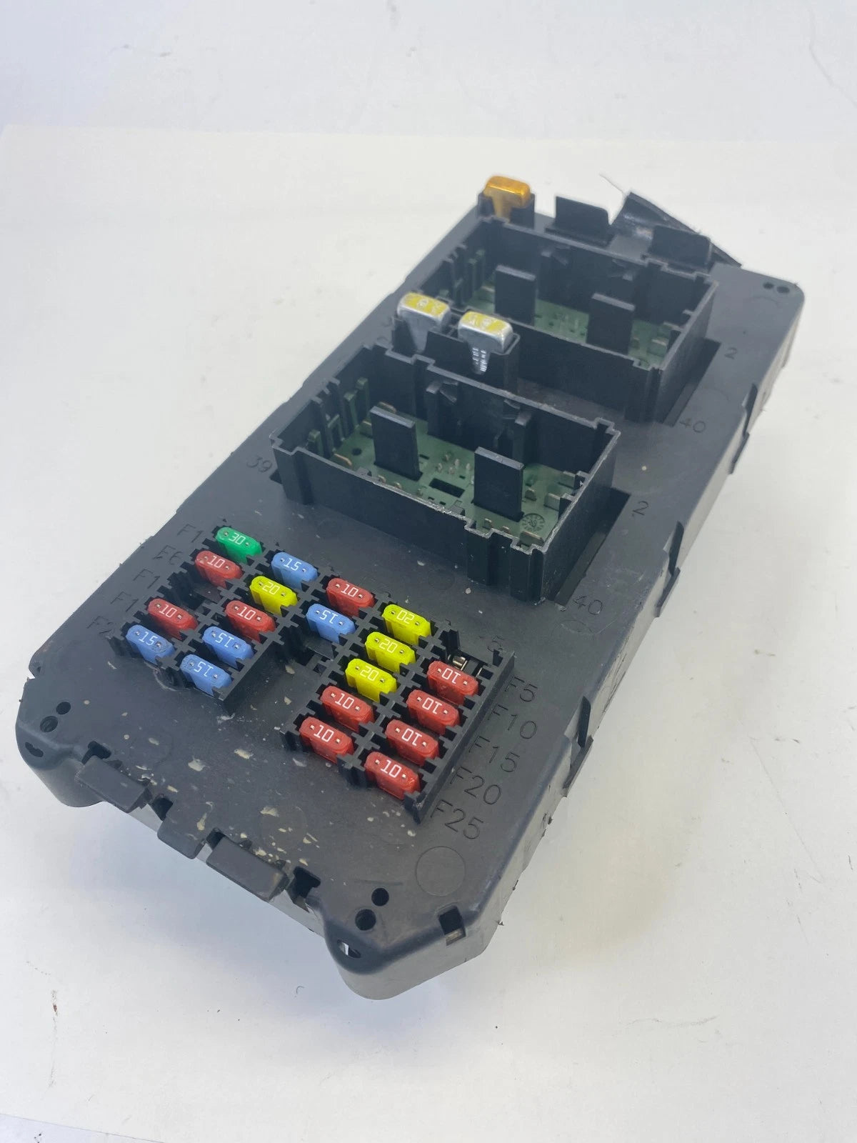 05 06 JEEP GRAND CHEROKEE INTERIOR CABIN FUSE BOX RELAY JUNCTION BLOCK 56050066