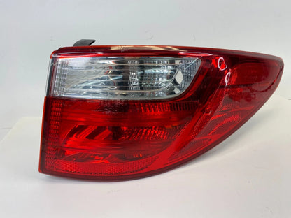 13-16 HYUNDAI SANTA FE RR RIGHT PASSENGER OUTER TAIL LIGHT TAILLIGHT 92402-B8000
