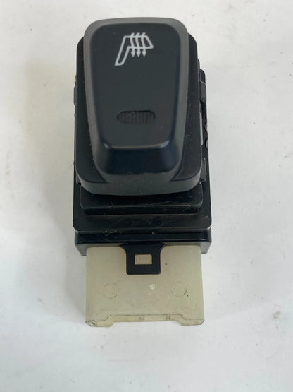 2011-2014 HYUNDAI SONATA REAR RIGHT PANEL SEAT HEATER BUTTON SWITCH 202009715