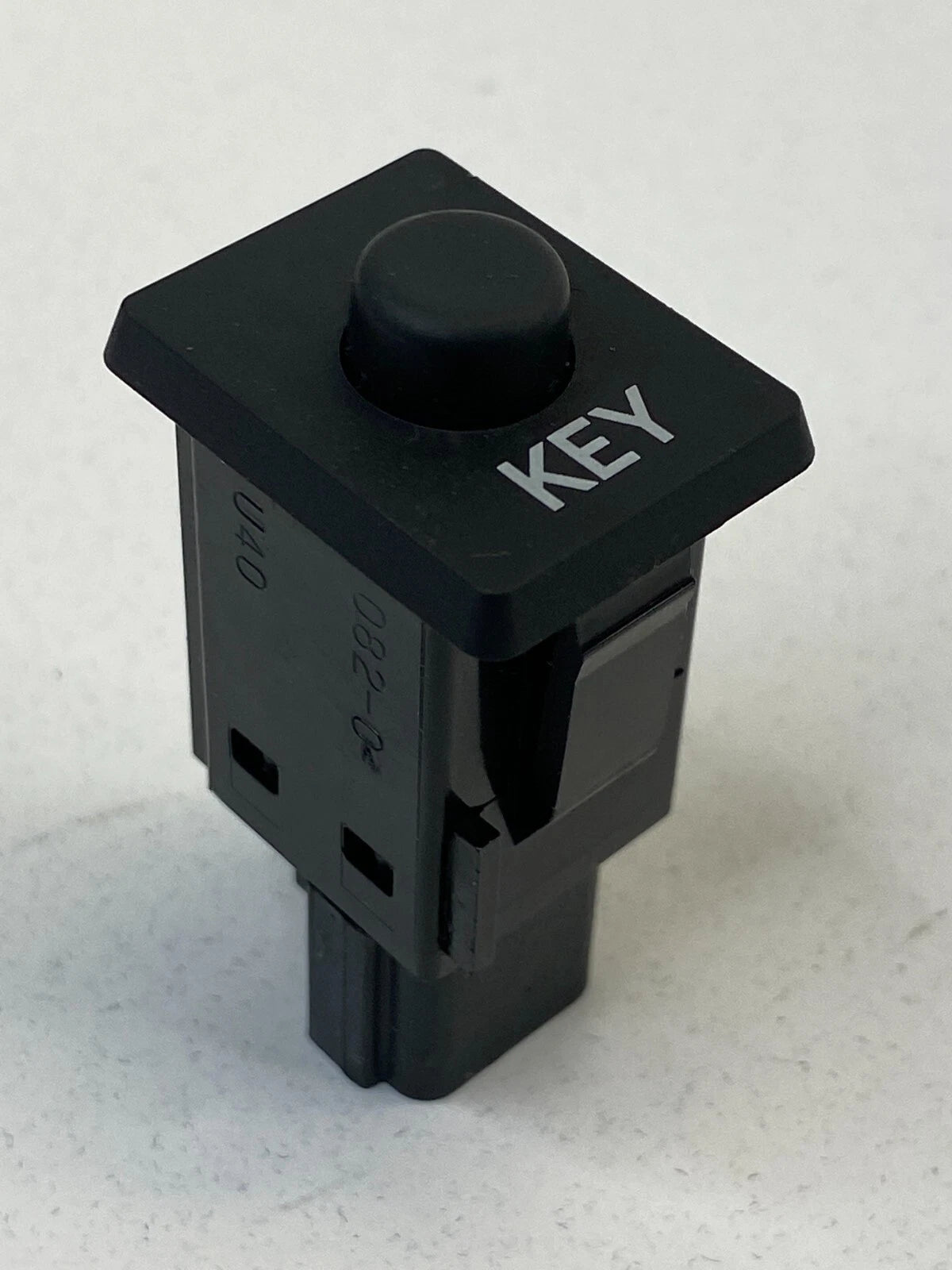 2005-2009 TOYOTA PRIUS SMART KEY BUTTON SWITCH ASSEMBLY 15A257 OEM