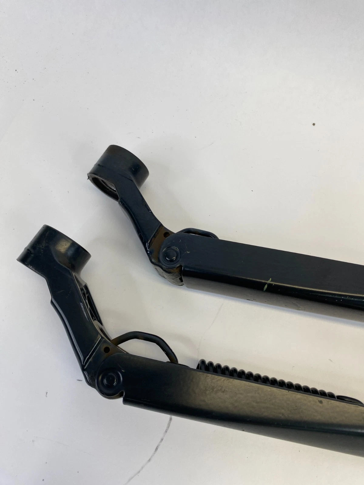 2006-2013 LEXUS IS250 IS350 FRONT WINDSHIELD WIPER ARM LEFT AND RIGHT PAIR SET