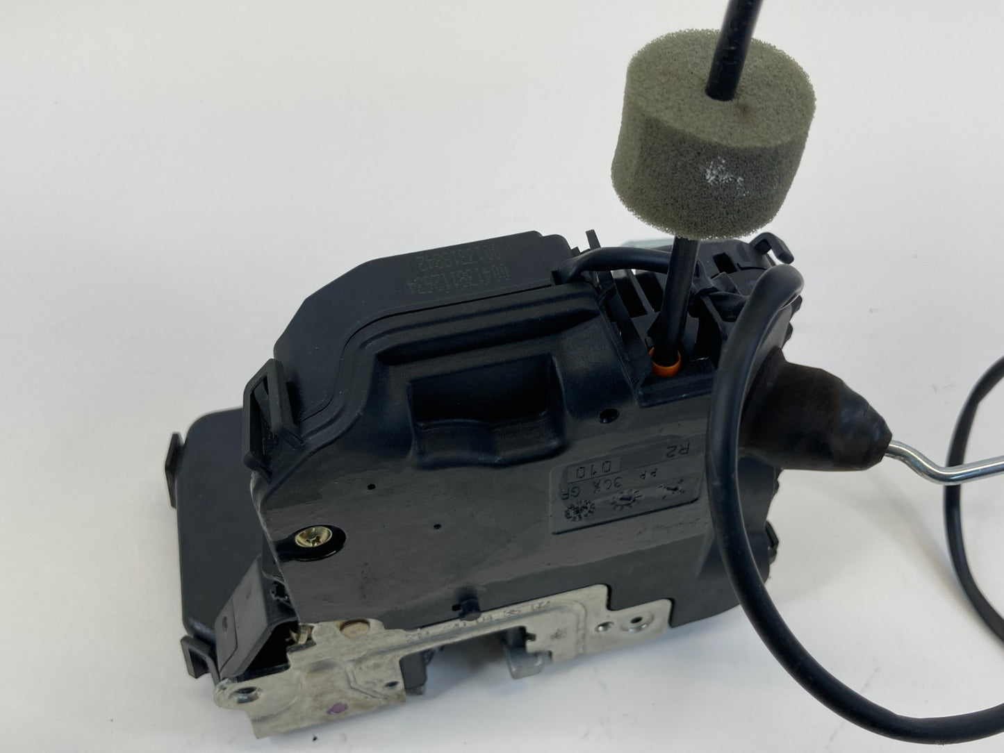 2006 Mercedes-Benz CLS500 Front Right Side Door Lock Latch Actuator Assy OEM