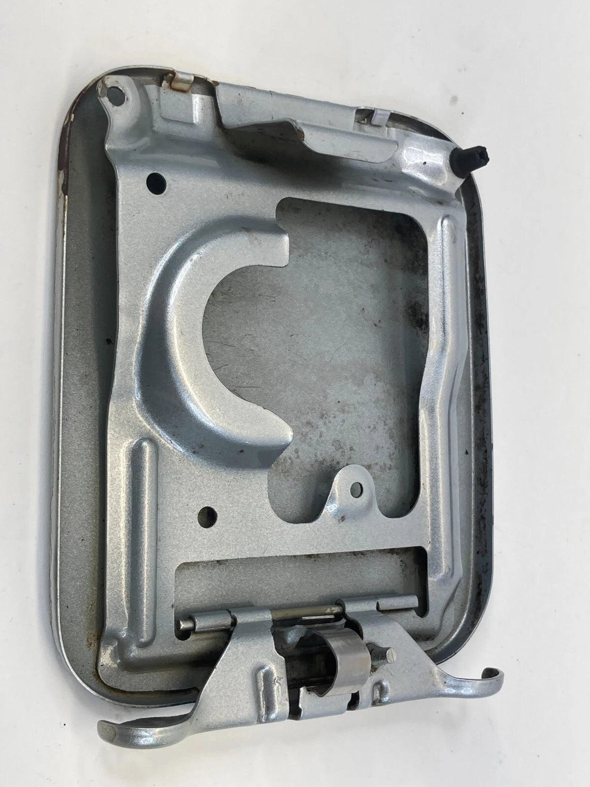 2005-2015 NISSAN ARMADA FUEL FILLER DOOR GAS TANK LID COVER ASSEMBLY HINGE OEM