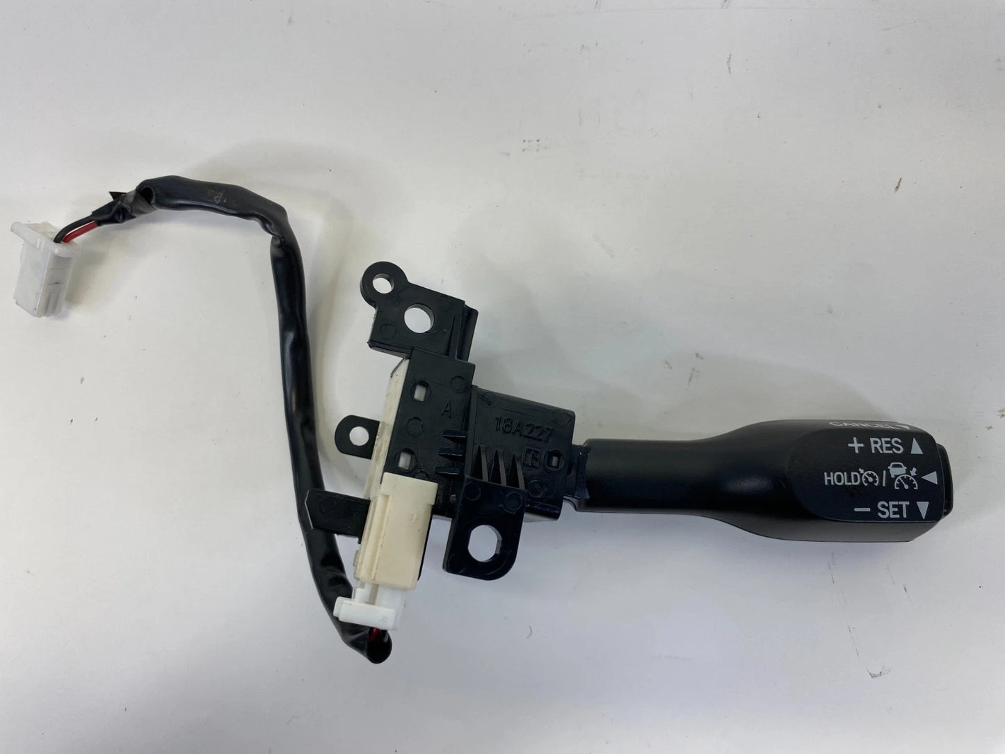 2014-2019 TOYOTA COROLLA STEERING COLUMN CRUISE CONTROL SWITCH LEVER OEM 18A227