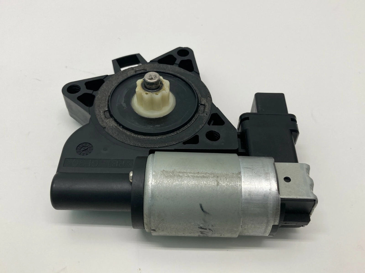 03-08 MAZDA 6 04-09 MAZDA 3 FRONT RH PASSENGER SIDE DOOR WINDOW MOTOR GJ6A5858X